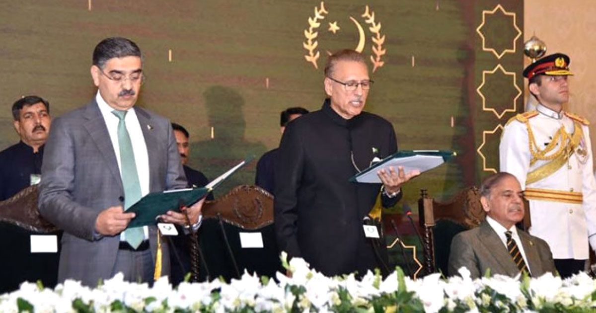 শপথ নিলেন কাকার