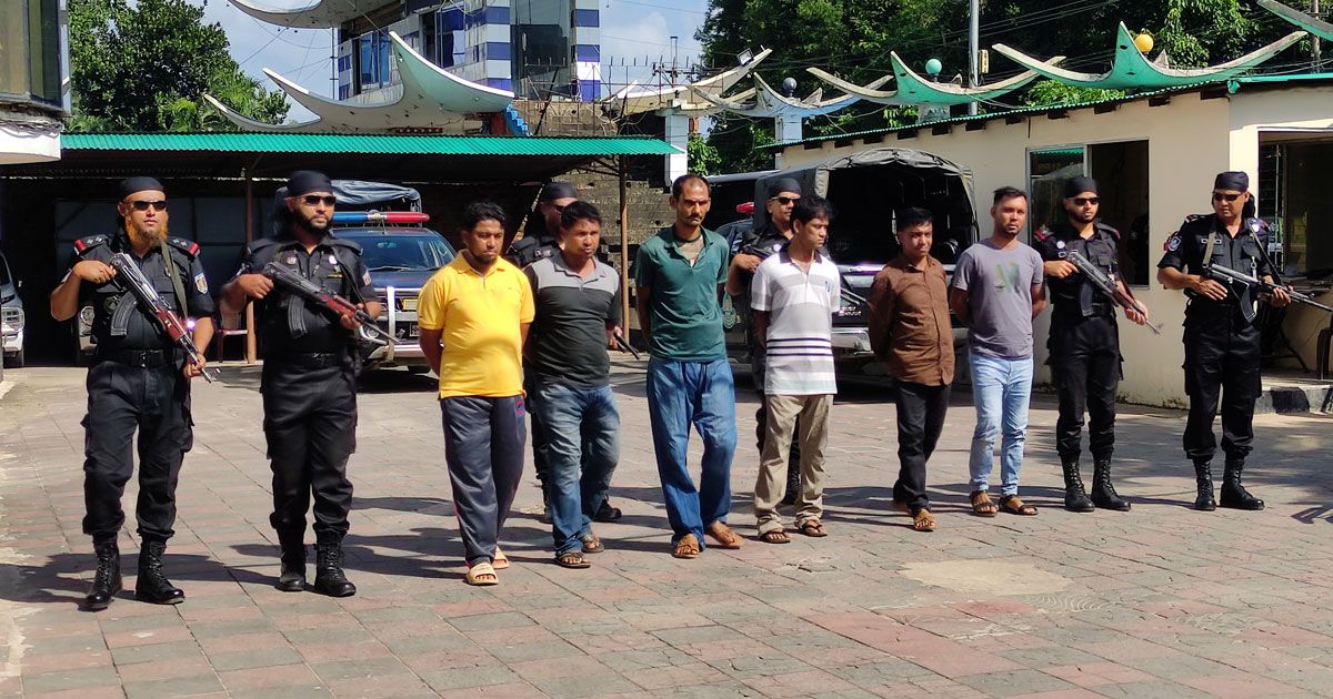 পাহাড়ে অস্ত্র তৈরির কারখানা, গন্তব্য রোহিঙ্গা ক্যাম্প