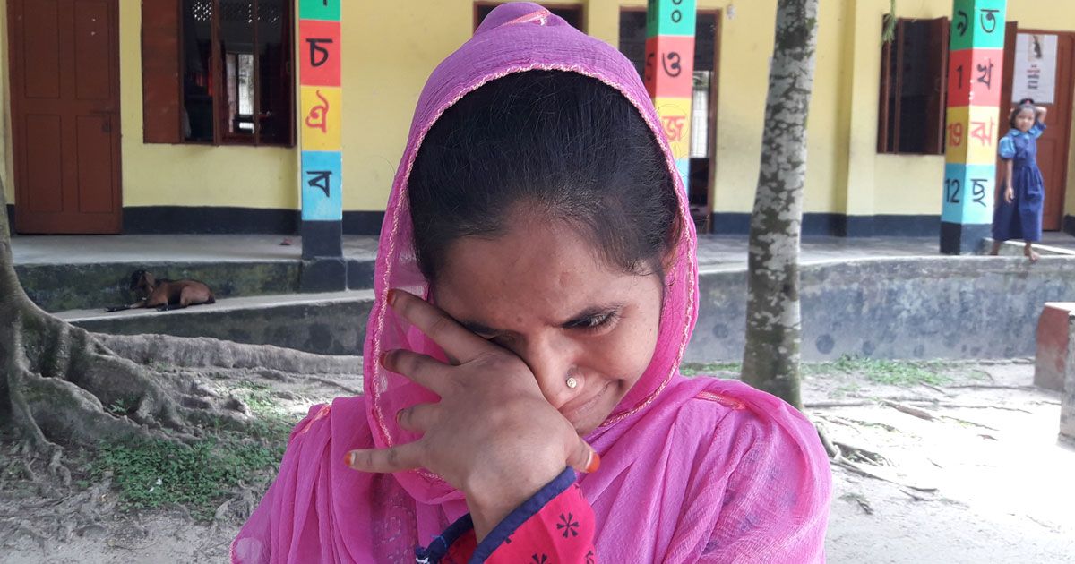 কৌশলে-ছাত্রীকে-আলিম-পরীক্ষায়-বসতে-না-দেয়ার-অভিযোগ-অফিস-সহকারীর-বিরুদ্ধে