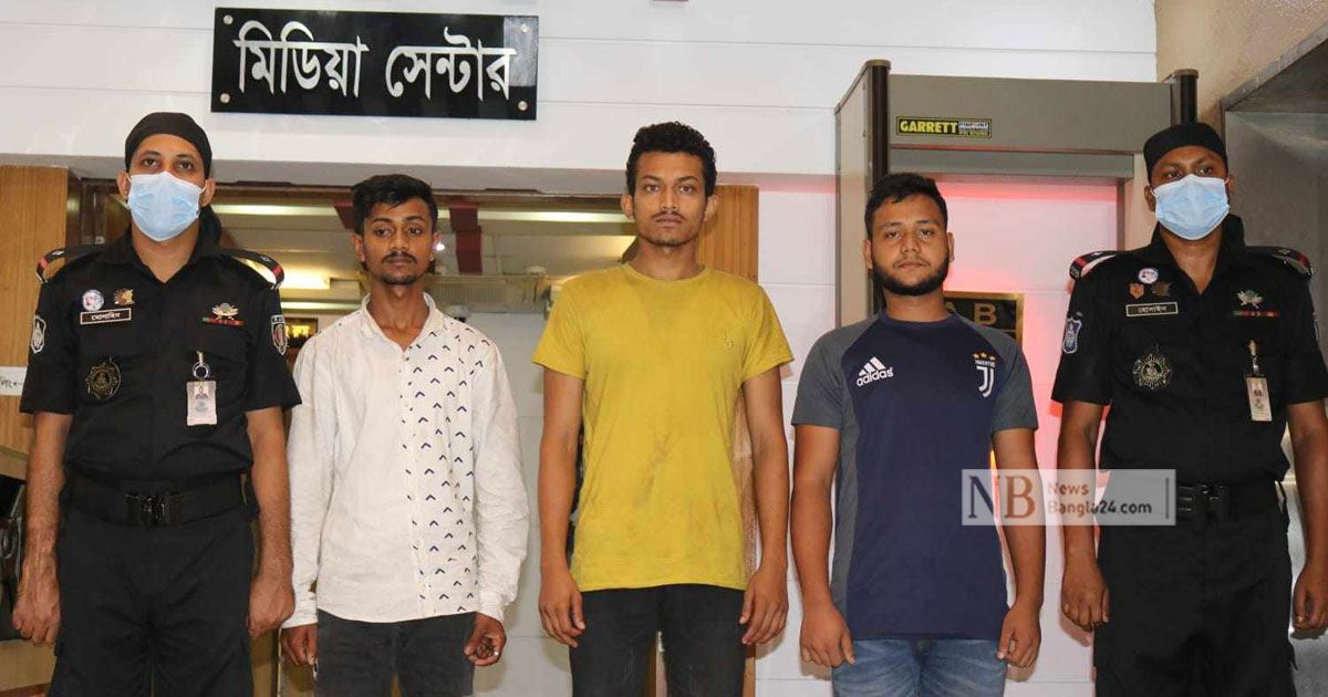 শিক্ষককে-হত্যার-পর-টাকা-ছিনিয়ে-সাজানো-হয়-সমকামিতার-নাটক
