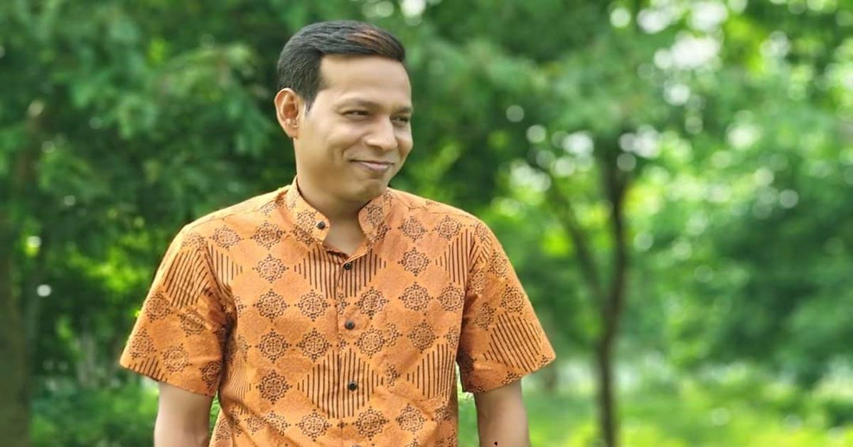 প্রধানমন্ত্রীর-পদত্যাগ-চেয়ে-পোস্ট-চবি-শিক্ষককে-কারণ-দর্শানোর-নোটিশ 