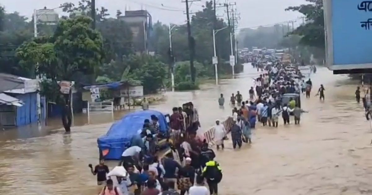 চট্টগ্রামের সঙ্গে সড়কে বিচ্ছিন্ন খাগড়াছড়ি রাঙ্গামাটি