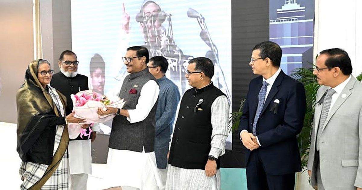 ব্রিকস-শীর্ষ-সম্মেলন-শেষে-দেশে-ফিরলেন-প্রধানমন্ত্রী