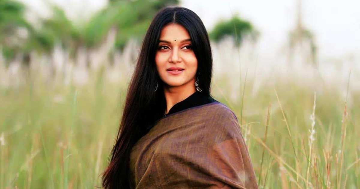 সিনেমাটি-নিয়ে-অপেক্ষার-দিন-শেষ-মিথিলা