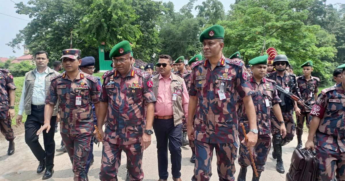 নির্বাচন-ঘিরে-অবৈধ-অস্ত্র-আনা-ঠেকাতে-সতর্ক-বিজিবি-মহাপরিচালক