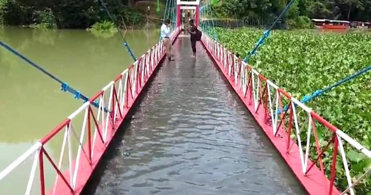 ডুবে-গেছে-রাঙ্গামাটির-ঝুলন্ত-সেতু