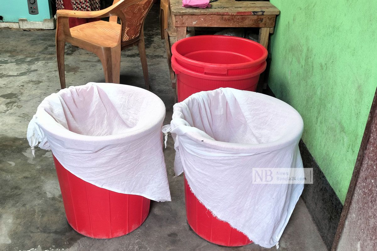 প্লাস্টিকের জারে দেদারসে চলছে দুধ পরিবহন, মান সংরক্ষণ নিয়ে প্রশ্ন