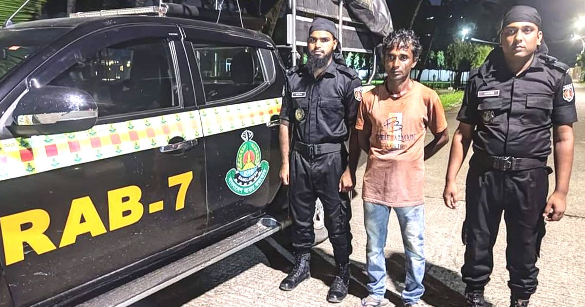 চট্টগ্রামে-৫০-হাজার-পিস-ইয়াবা-উদ্ধার-আটক-১