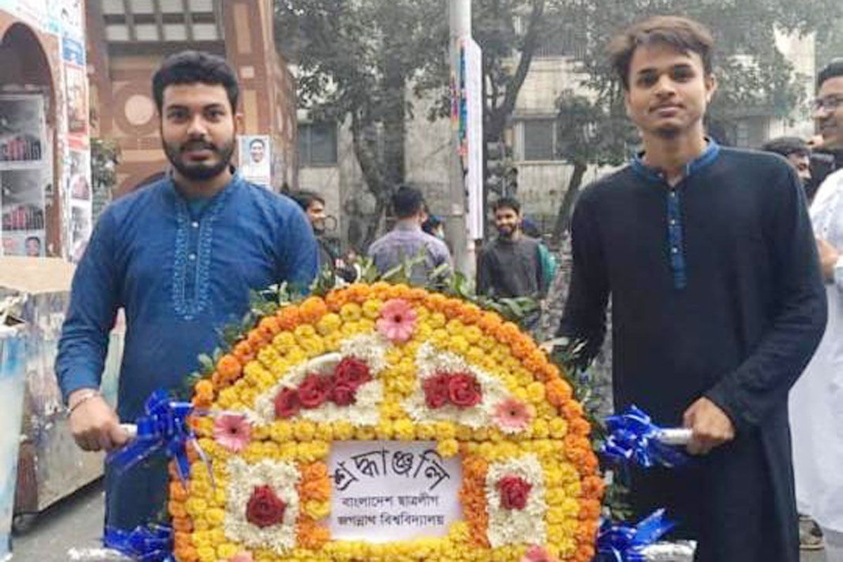 জবি’র শিক্ষার্থী না হয়েও তিনি বিশ্ববিদ্যালয় ছাত্রলীগের নেতা