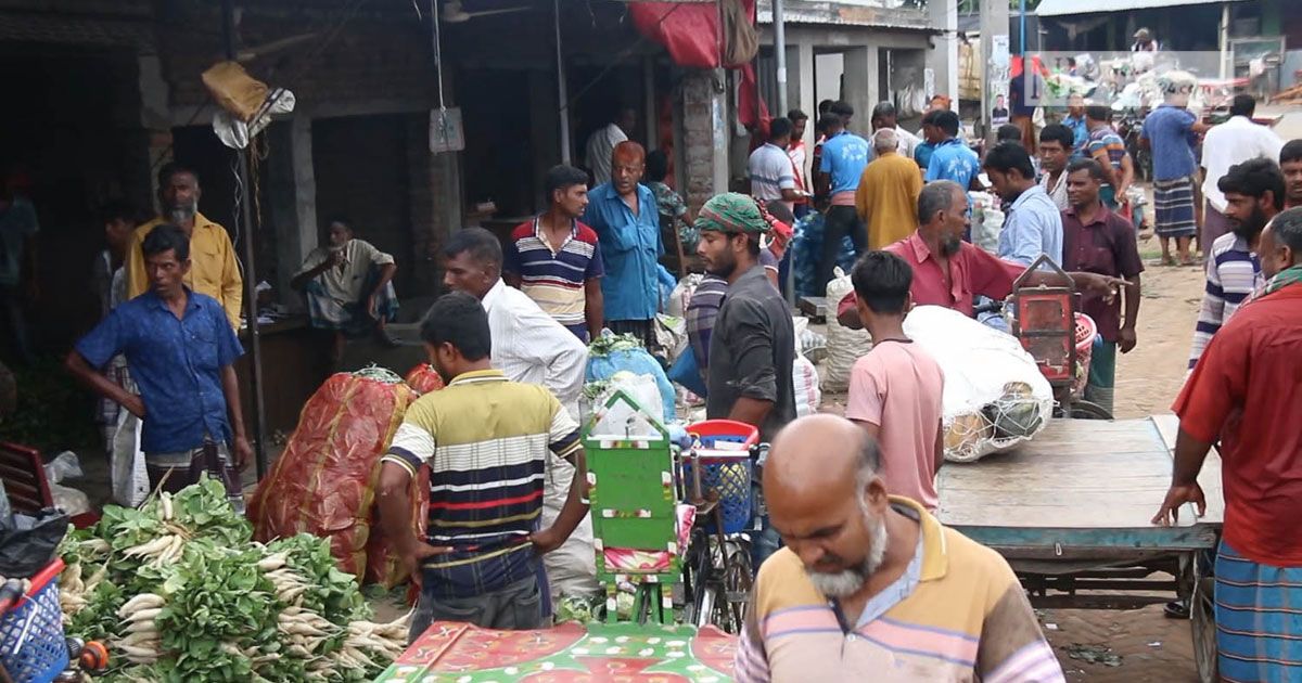 মেহেরপুরে আলুর সংকট, কিনতে হচ্ছে বাড়তি দামে