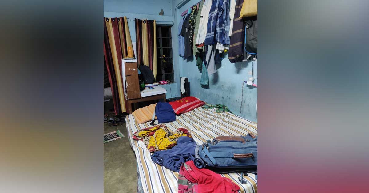 যে কথা লেখা ছিল ফিরোজের টেবিলে রাখা খাতায় 