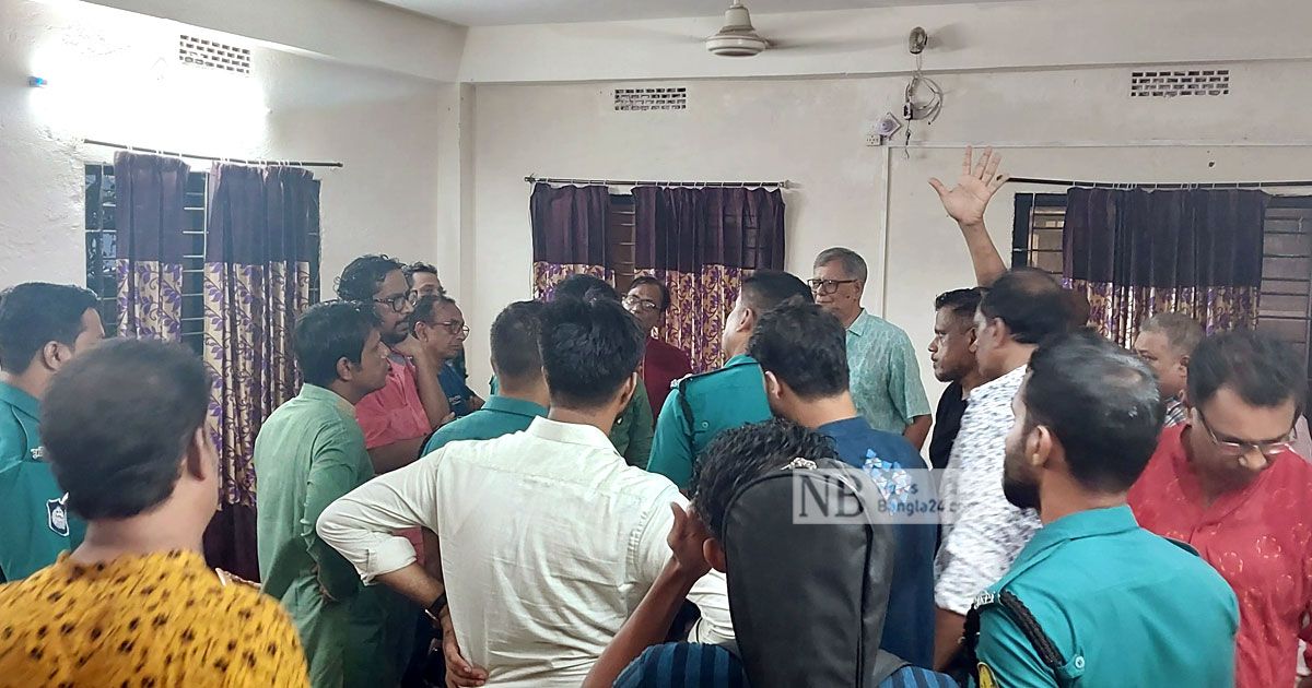 ‘বিএনপির মিছিল থেকে’ সিলেটে নাট্যোৎসবে হামলা