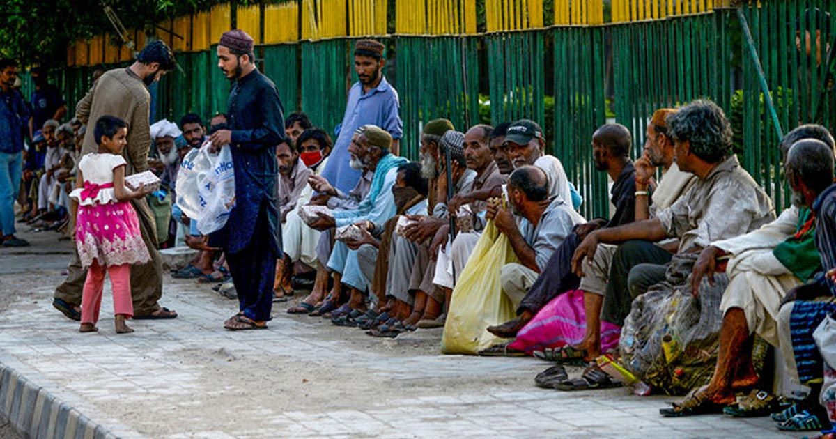 In-Pakistan-IFA-recommends-taxing-the-rich-to-save-the-poor