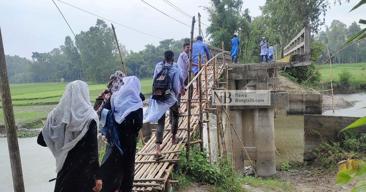 অপরিকল্পিত সেতুটি নির্মাণের দায় নিচ্ছে না কেউ
