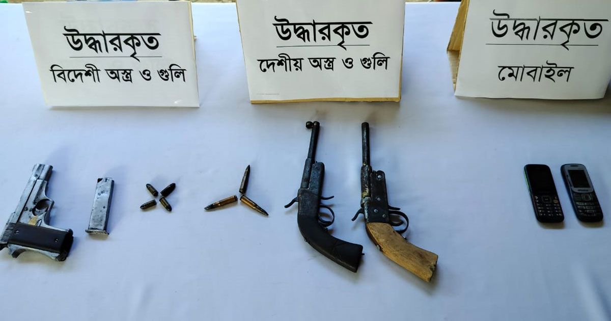 আরসার শীর্ষ দুই সন্ত্রাসীসহ আটক ৪, অস্ত্র-বিস্ফোরক উদ্ধার