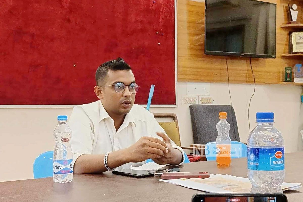 জাবি হলের ‘টর্চার সেলে’ ছাত্রলীগ নেতাকে মারধর, প্রশাসন নীরব
