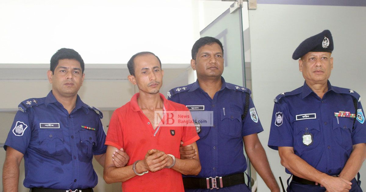 বিয়ের প্রস্তাব ফিরিয়ে দেয়ায় গৃহবধূকে কুপিয়ে হত্যা 