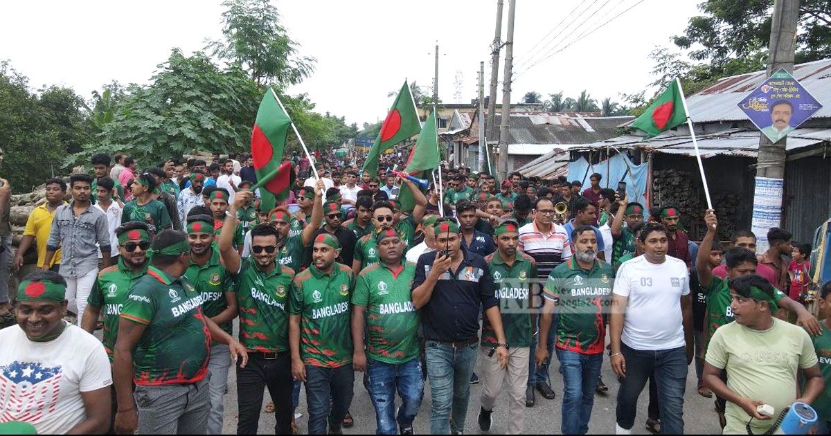 বাংলাদেশ ক্রিকেট দলের প্রতি সমর্থন জানিয়ে বাগেরহাটে র‌্যালি