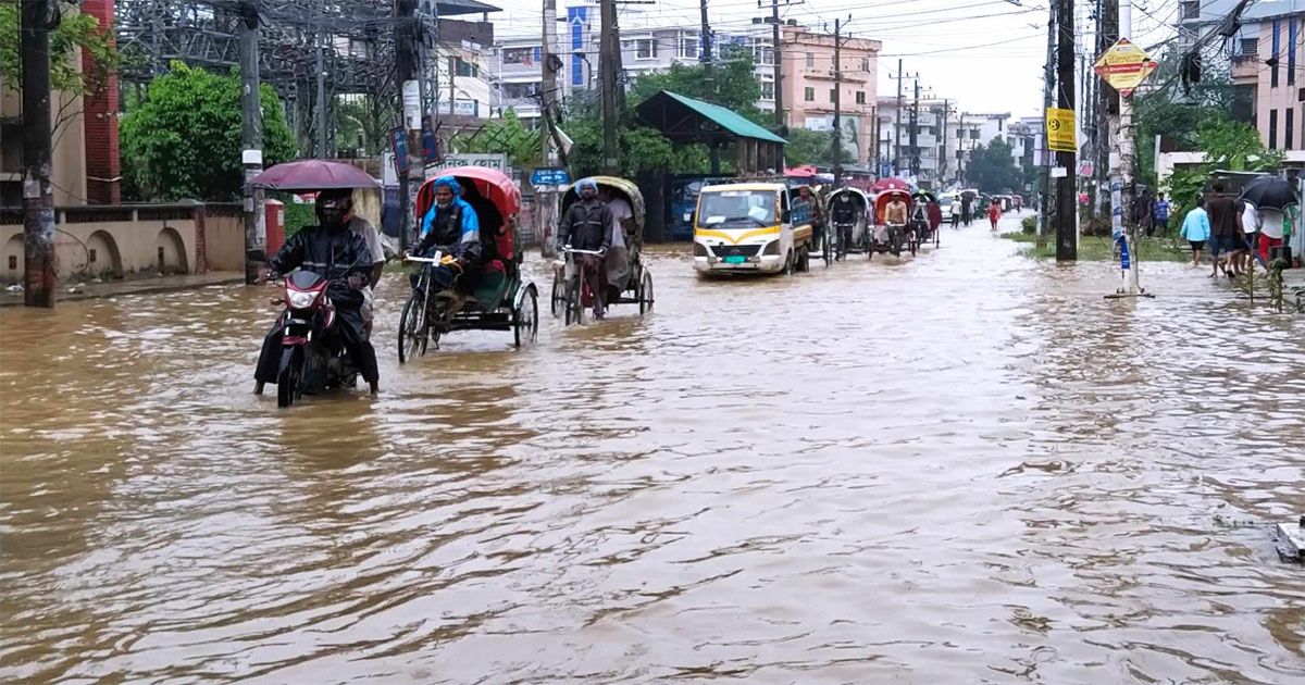 জলে ভাসছে সিলেট