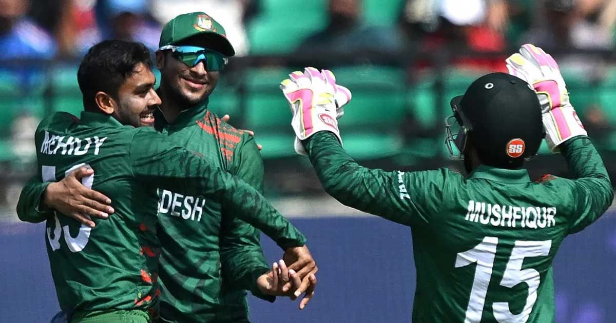 সাকিব-মিরাজের-বোলিং-দাপটে-১৫৬-রানে-থামল-আফগানিস্তান
