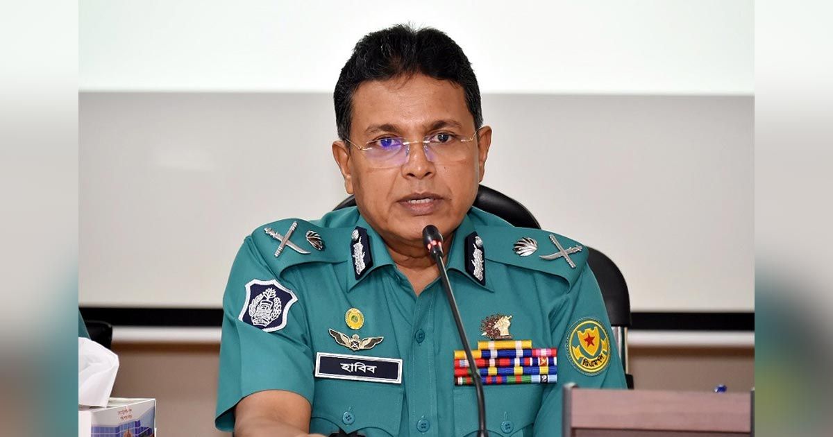 পূজামণ্ডপে ঝোলাতে হবে পুলিশের নম্বর, পরিস্থিতি বুঝে নিরাপত্তা: ডিএমপি কমিশনার