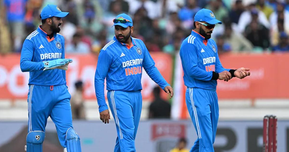 ২০০ রানের লক্ষ্য নিয়ে অস্ট্রেলিয়ার বিপক্ষে ব্যাটিংয়ে ভারত 