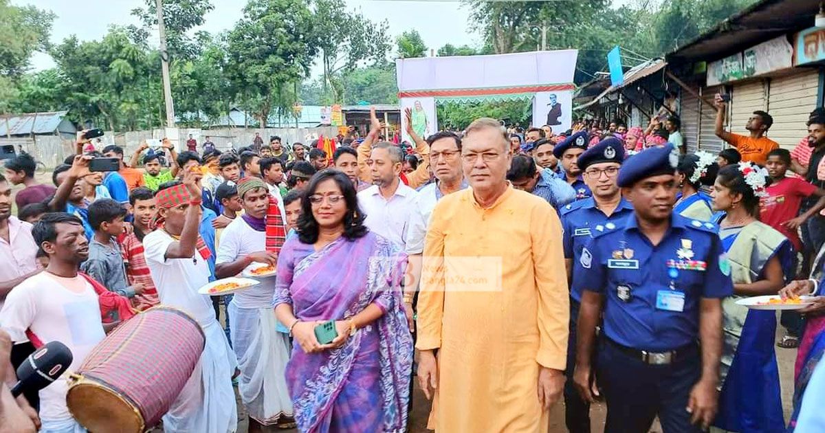 ঐতিহ্যের করম উৎসব উদযাপন করল ক্ষুদ্র নৃগোষ্ঠীর মানুষেরা