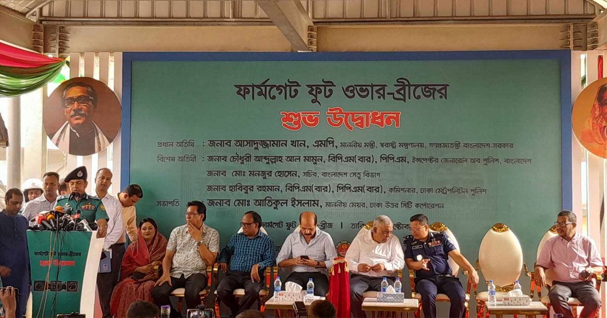 ব্যাঙের-ছাতার-মতো-পুলিশ-বক্স-নিয়ে-অসন্তোষ-মেয়র-আতিক