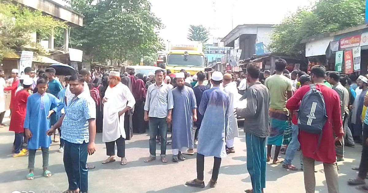 মাদ্রাসা অধ্যক্ষকে অপহরণ করে নিয়ে গেলেন এমপি