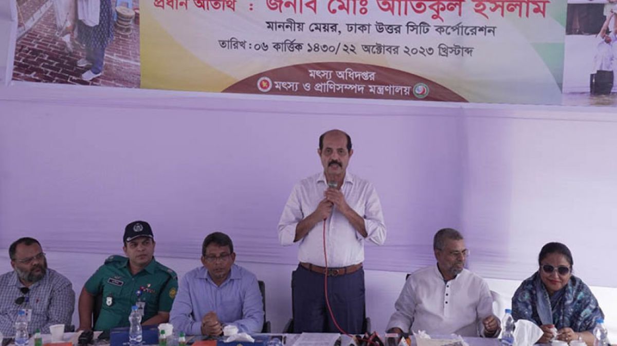 Instead-of-fish-mosquitoes-are-being-cultivated-in-Dhakas-lake