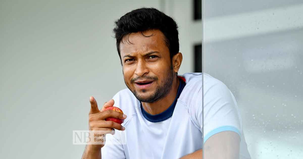 হঠাৎ-ঢাকায়-সাকিব-