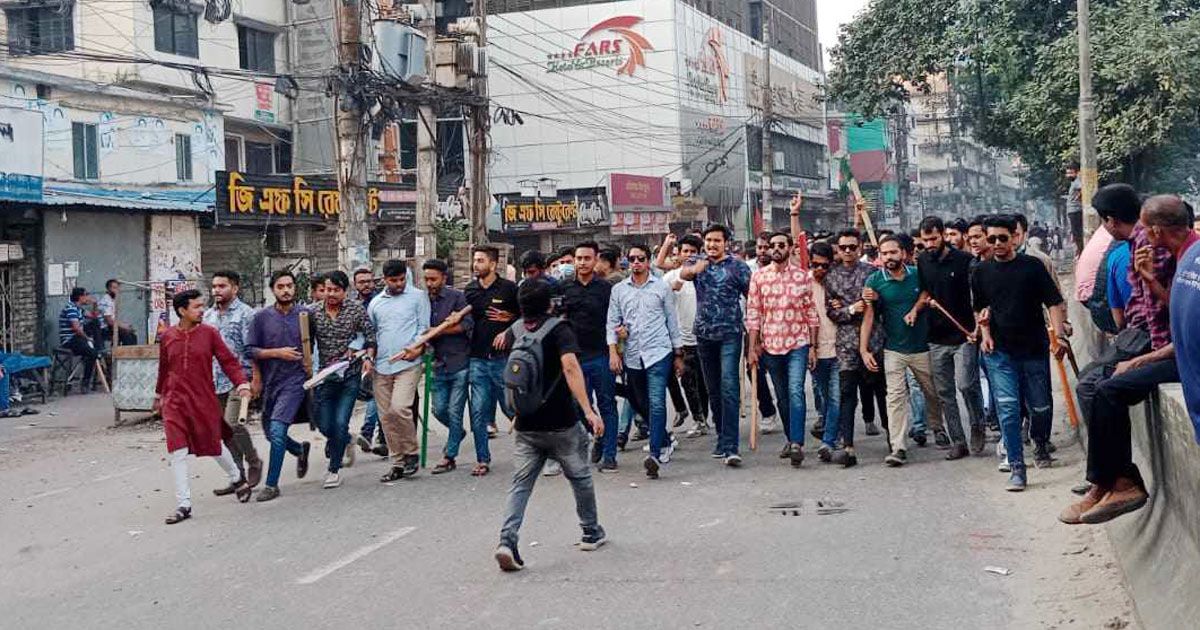 পাল্টাপাল্টি-হামলার-পর-পল্টন-মোড়-দখলে-নিল-আওয়ামী-লীগ