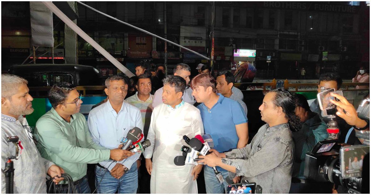 কাকরাইলে-পুলিশের-ওপর-ককটেল-ছোড়ার-অভিযোগ-আটক-দুই-শতাধিক