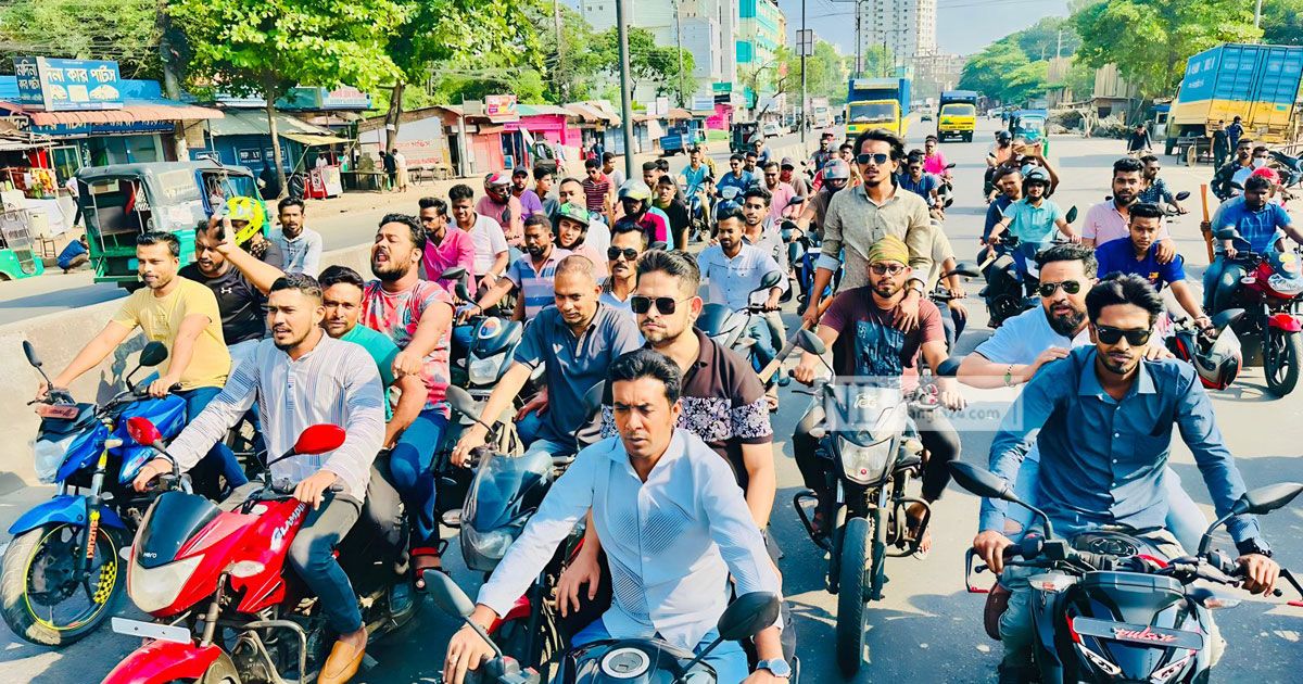 চট্টগ্রামের-রাজপথে-বিএনপির-হরতালের-বিরুদ্ধে-যুবলীগের-অবস্থান