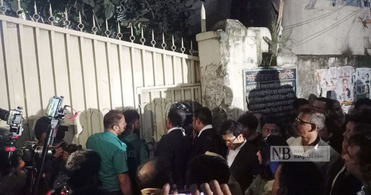 মির্জা-ফখরুল-আদালতে-কারাগারে-নিতে-ডিবির-আবেদন