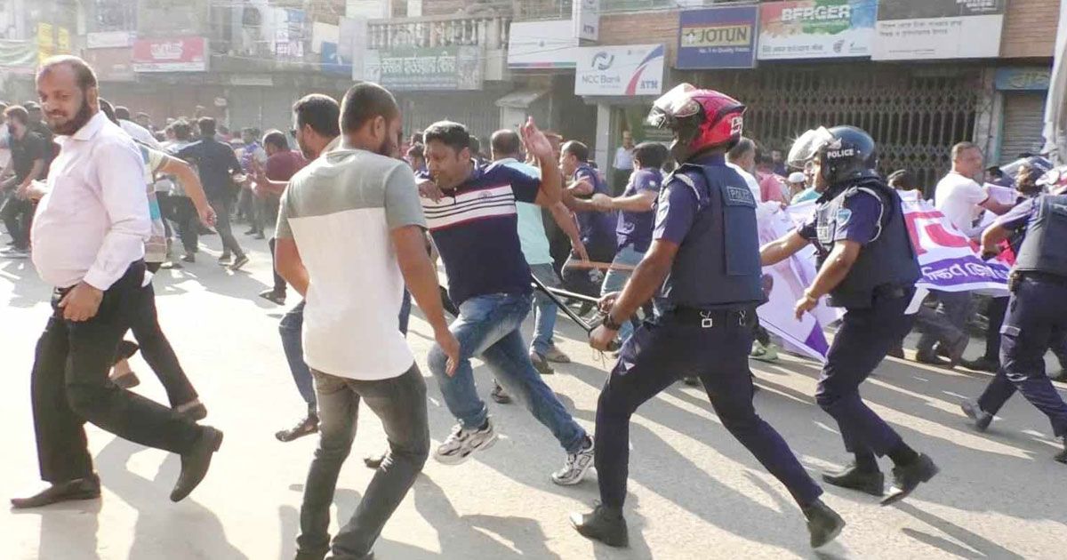 আহ্বায়ক, সদস্য সচিবসহ কুমিল্লা বিএনপির ৩৩০ জনের বিরুদ্ধে মামলা

