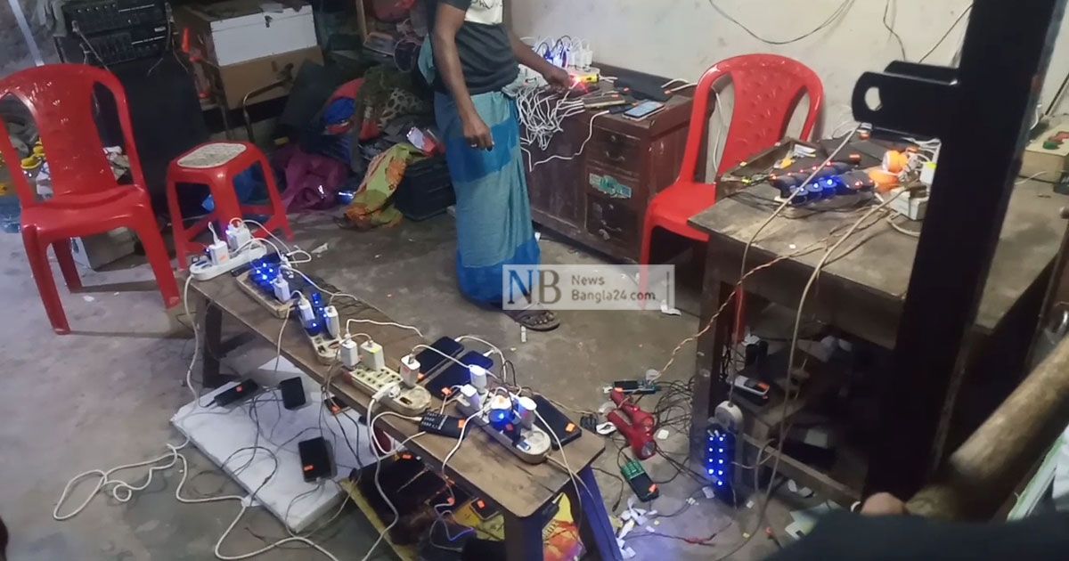 হামুনের তাণ্ডবে এক সপ্তাহ বিদ্যুৎহীন বাঁশখালী, জনভোগান্তি চরমে