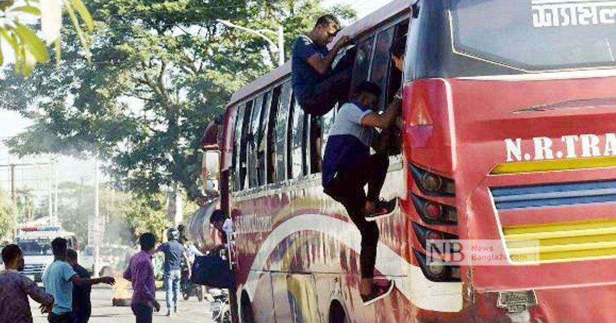 সিলেটে যাত্রীবাহী বাসে আগুন দেয়ার চেষ্টা