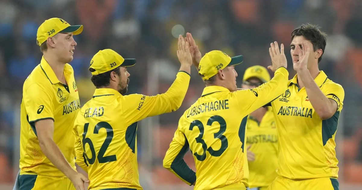৩৩ রানে হেরে ইংল্যান্ডের বিদায়, সেমির পথে অস্ট্রেলিয়া