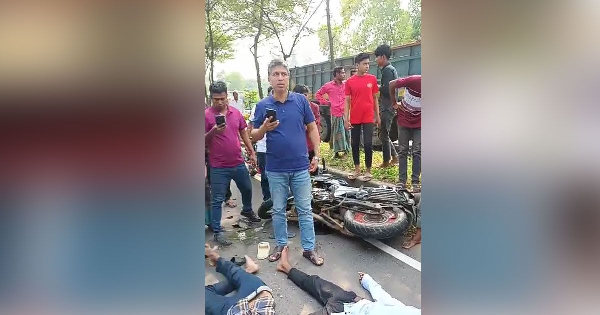 গাড়ির-ধাক্কায়-প্রাণ-গেল-তিন-বাইক-আরোহীর