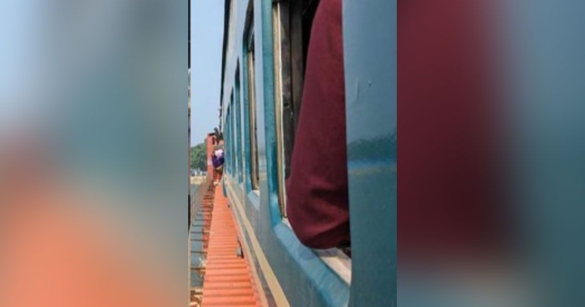দোহাজারী-কক্সবাজার রেলপথে পরিদর্শন ট্রেন 