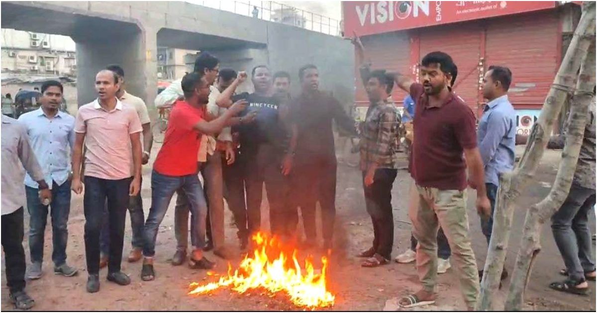 দয়াগঞ্জ-মোড়ে-টায়ারে-আগুন-জবি-ছাত্রদলের