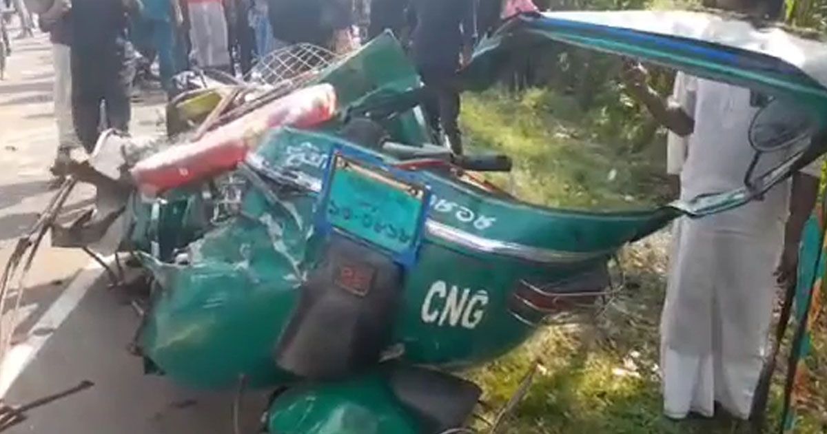 চট্টগ্রামে-বাসচাপায়-অটোরিকশার-৭-আরোহী-নিহত