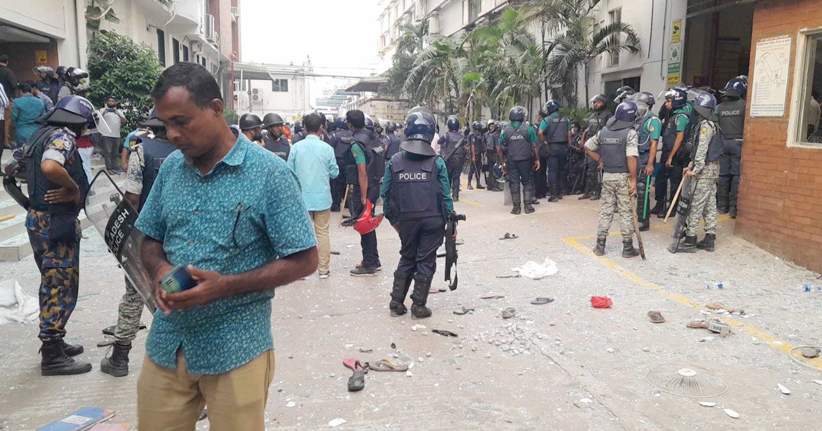 গাজীপুরে-শ্রমিক-অসন্তোষ-থামছেই-না