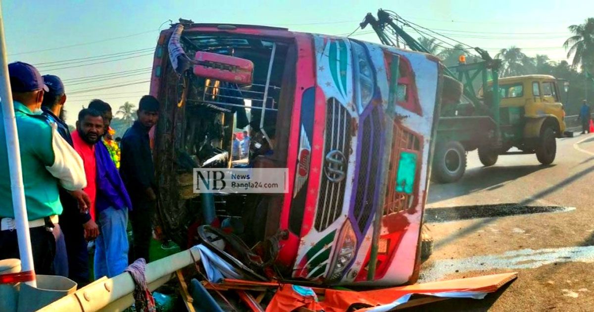 বঙ্গবন্ধু-টানেলে-প্রবেশের-সময়-বাস-দুর্ঘটনায়-১-জন-নিহত