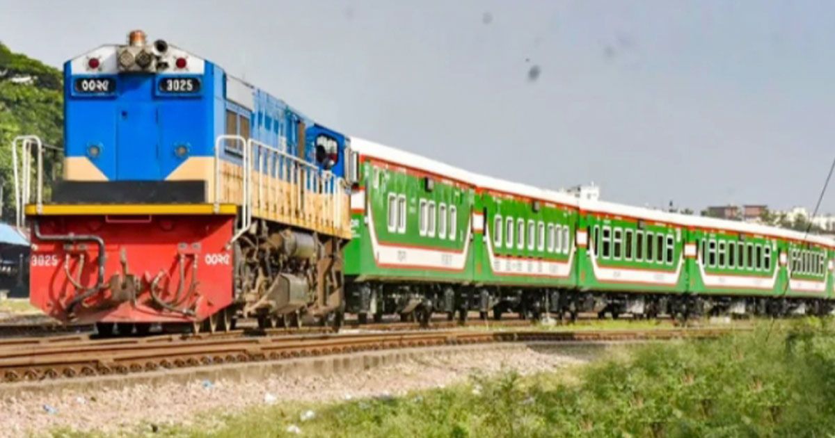 কক্সবাজার-রুটে-যাত্রীবাহী-ট্রেন-চলাচল-শুরু-১-ডিসেম্বর