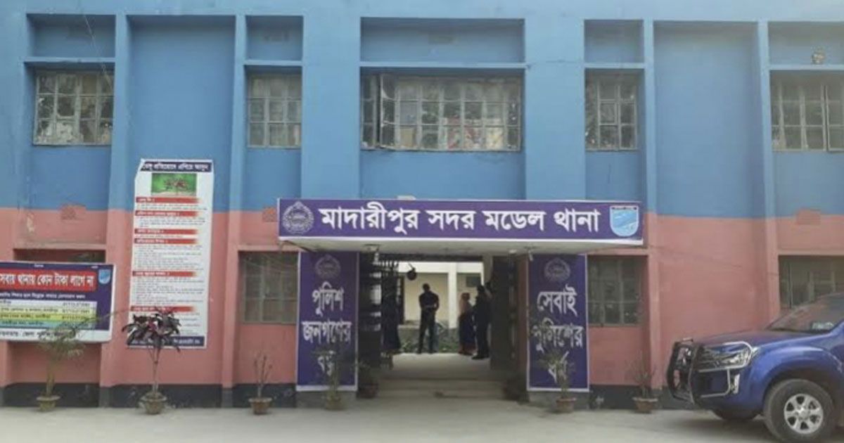 গৃহবধূর-মুখে-জোর-করে-বিষ-ঢেলে-হত্যাচেষ্টা