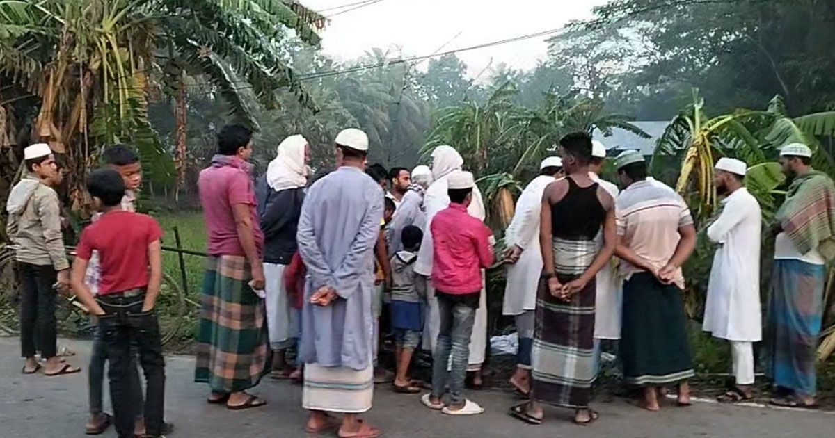 ফজর-পড়া-হলো-না-বৃদ্ধের-প্রাণ-গেল-সড়কে