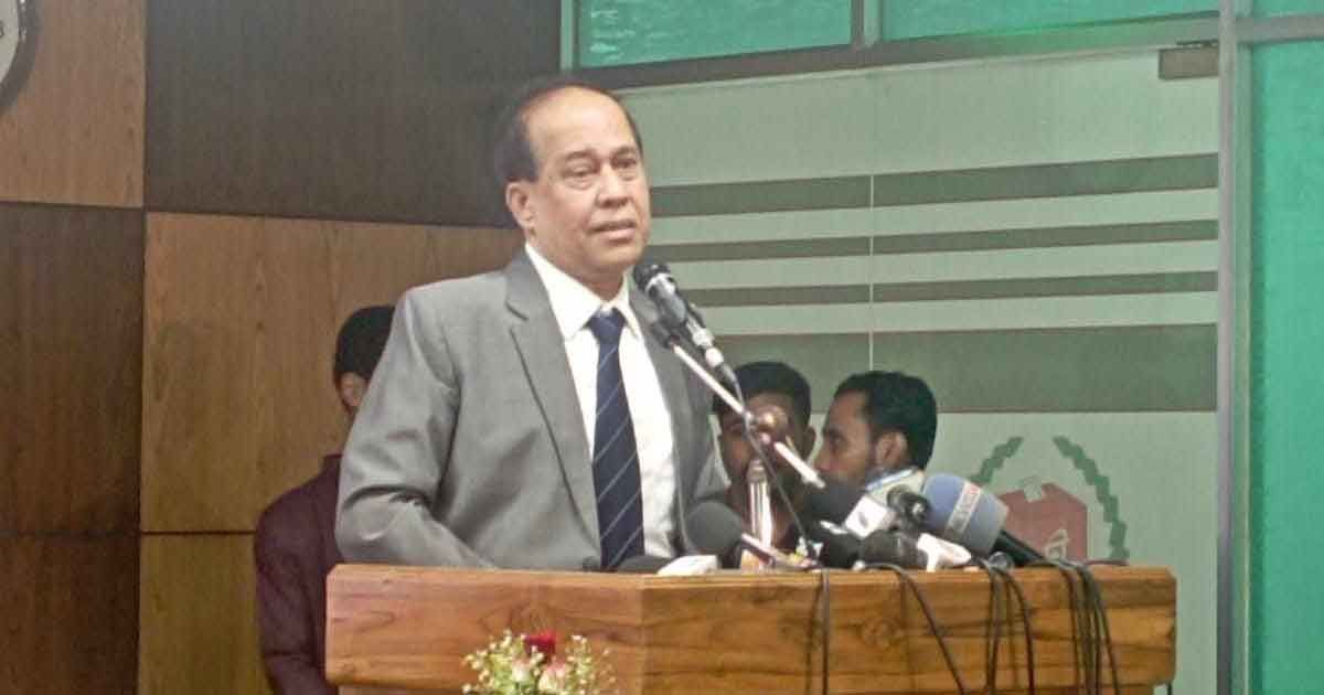 নির্বাচনে বাইরের থাবা পড়েছে: সিইসি