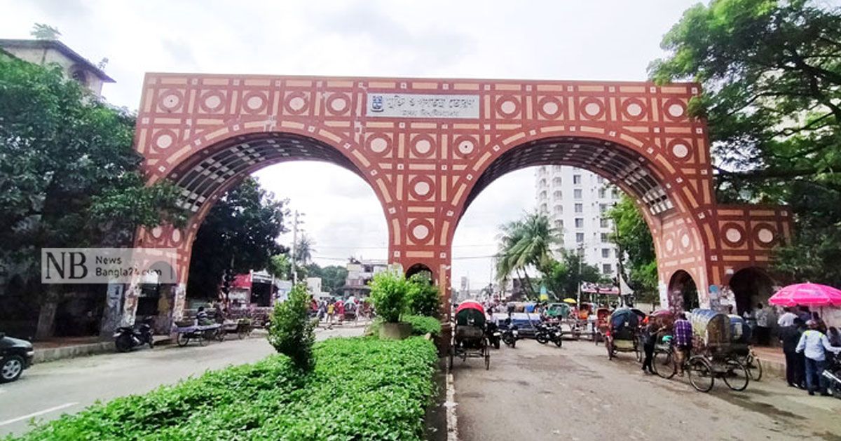 কক্ষে ডেকে ছাত্রীকে যৌন হয়রানির অভিযোগ ঢাবি অধ্যাপকের বিরুদ্ধে